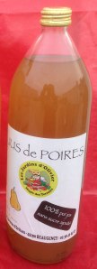 Val de Loire Loiret les jus de poires du verger collection du Val de Baule près de Beaugency et Meung sur Loire